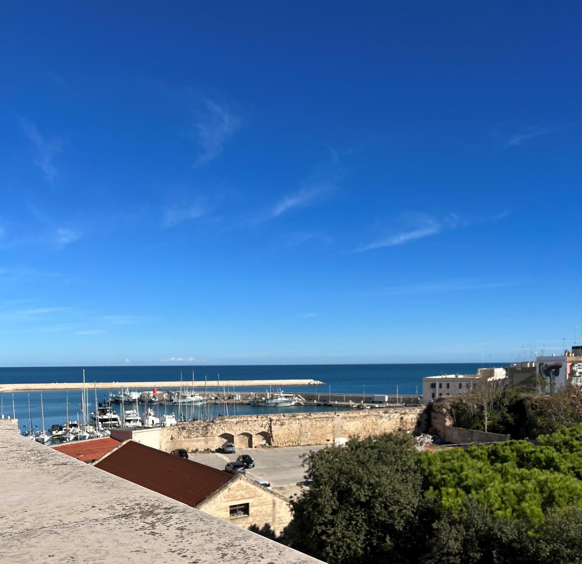 Intra Moenia Bed & Breakfast Bisceglie Exterior photo