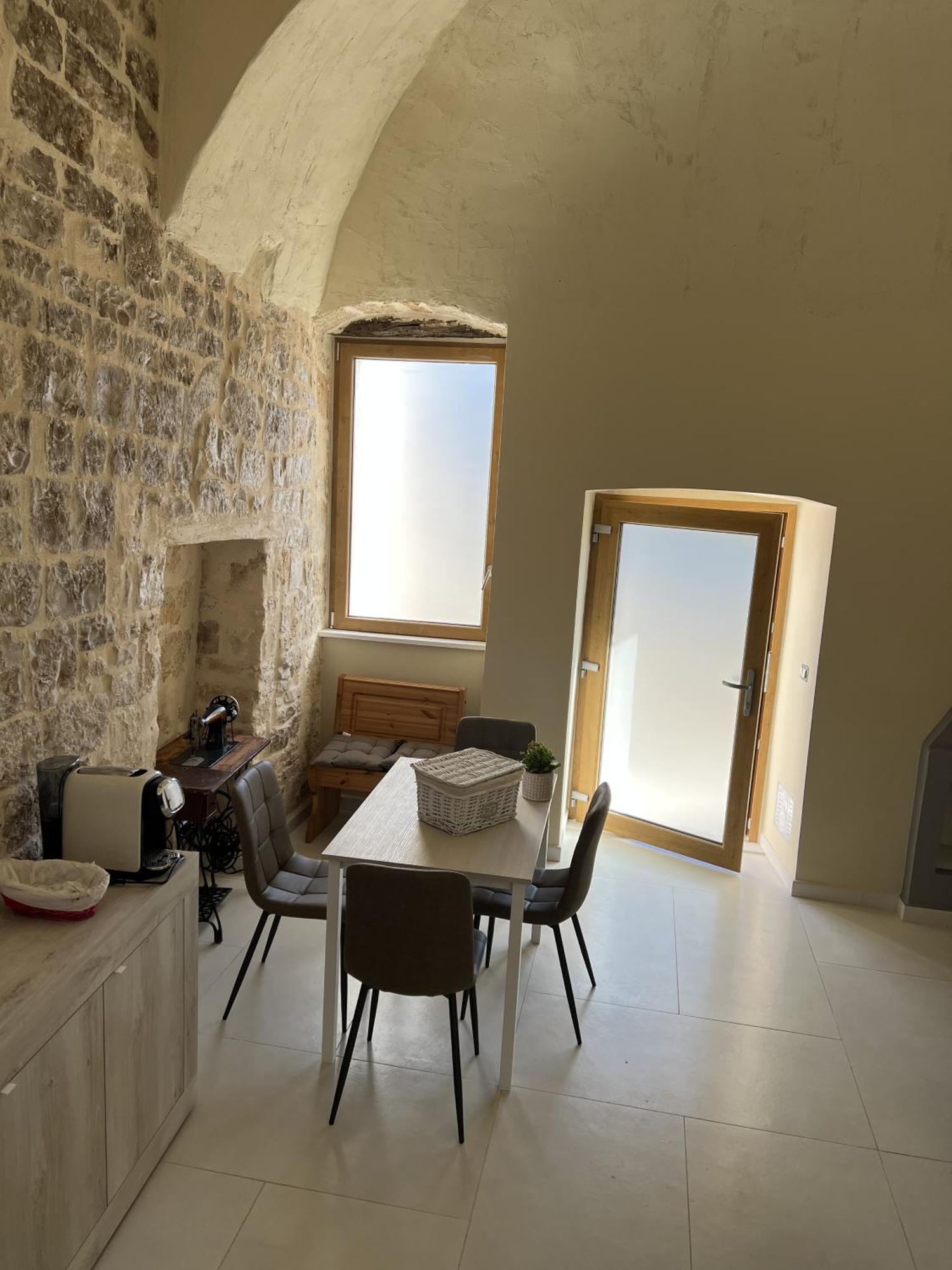 Intra Moenia Bed & Breakfast Bisceglie Exterior photo