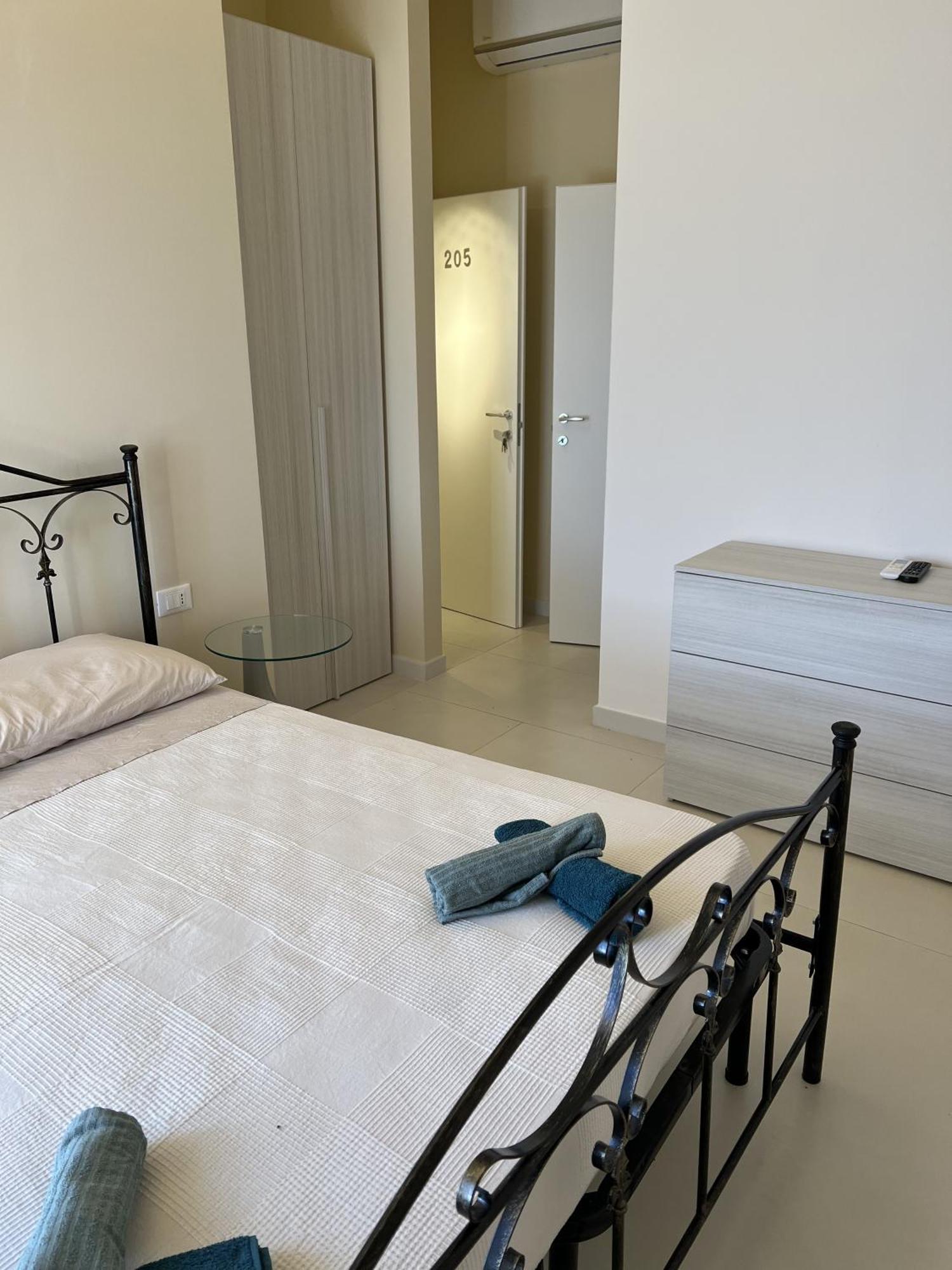 Intra Moenia Bed & Breakfast Bisceglie Exterior photo